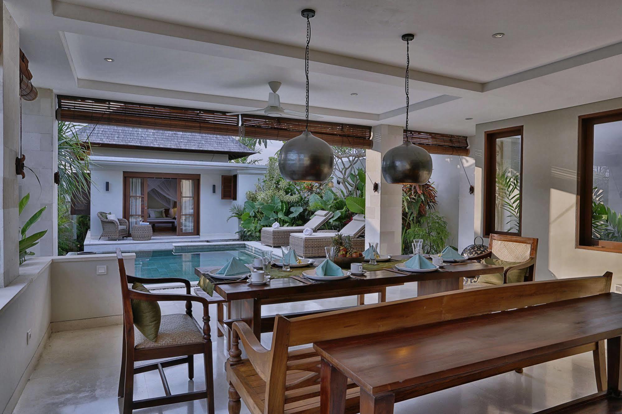 Villa Nikara Kuta  Exterior photo