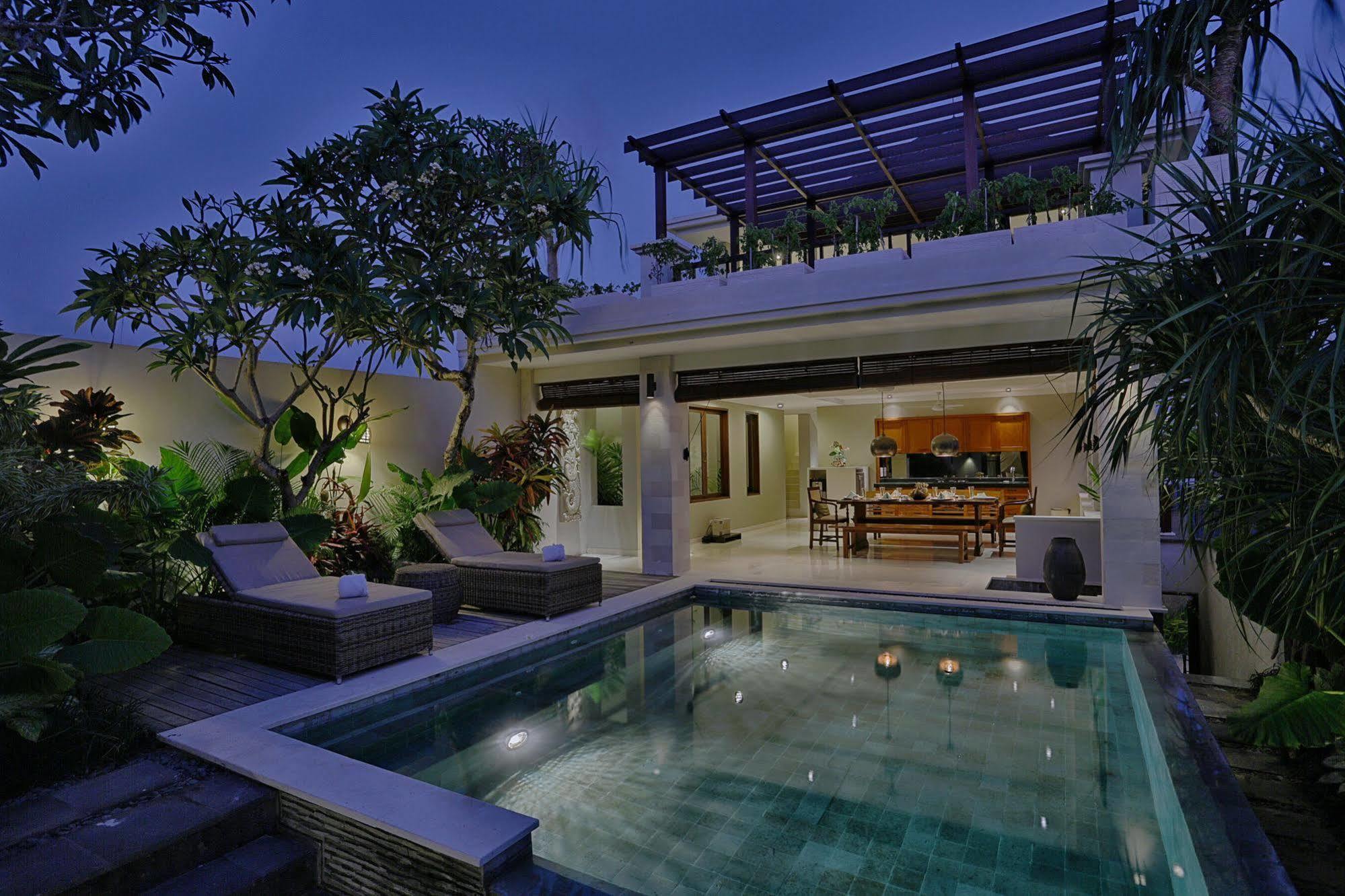 Villa Nikara Kuta  Exterior photo